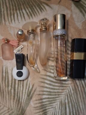 7 Vintage Perfume Bottles